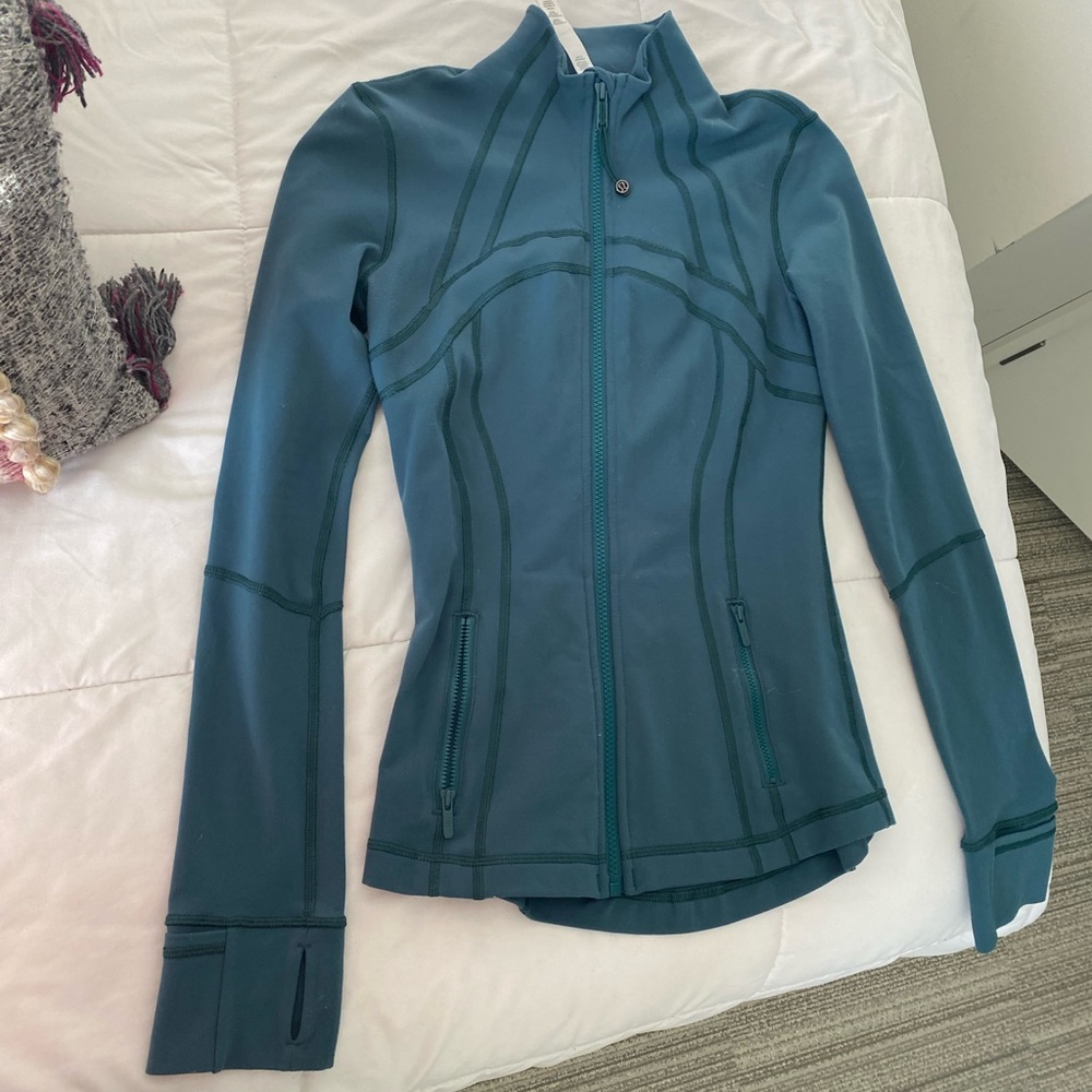 AVAILIBLE - lululemon emerald green jacket